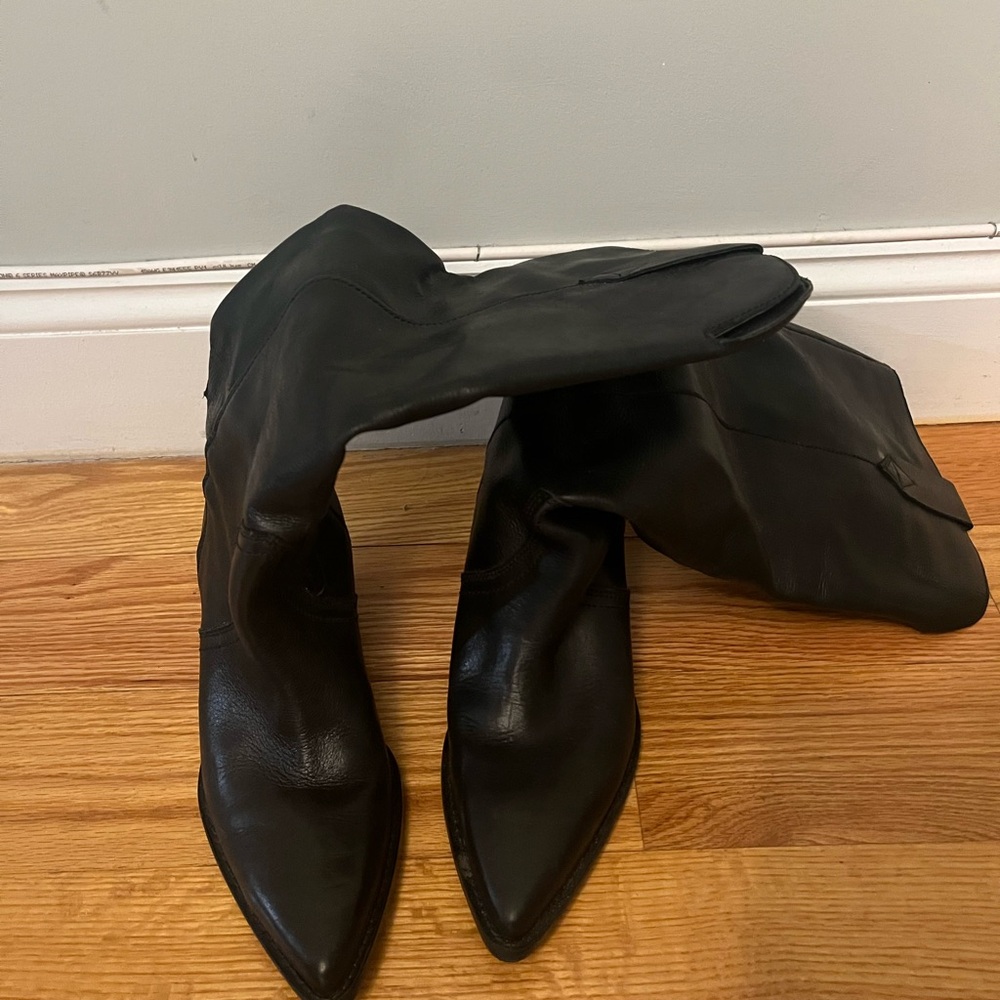 Leather cowboy boots from Mango